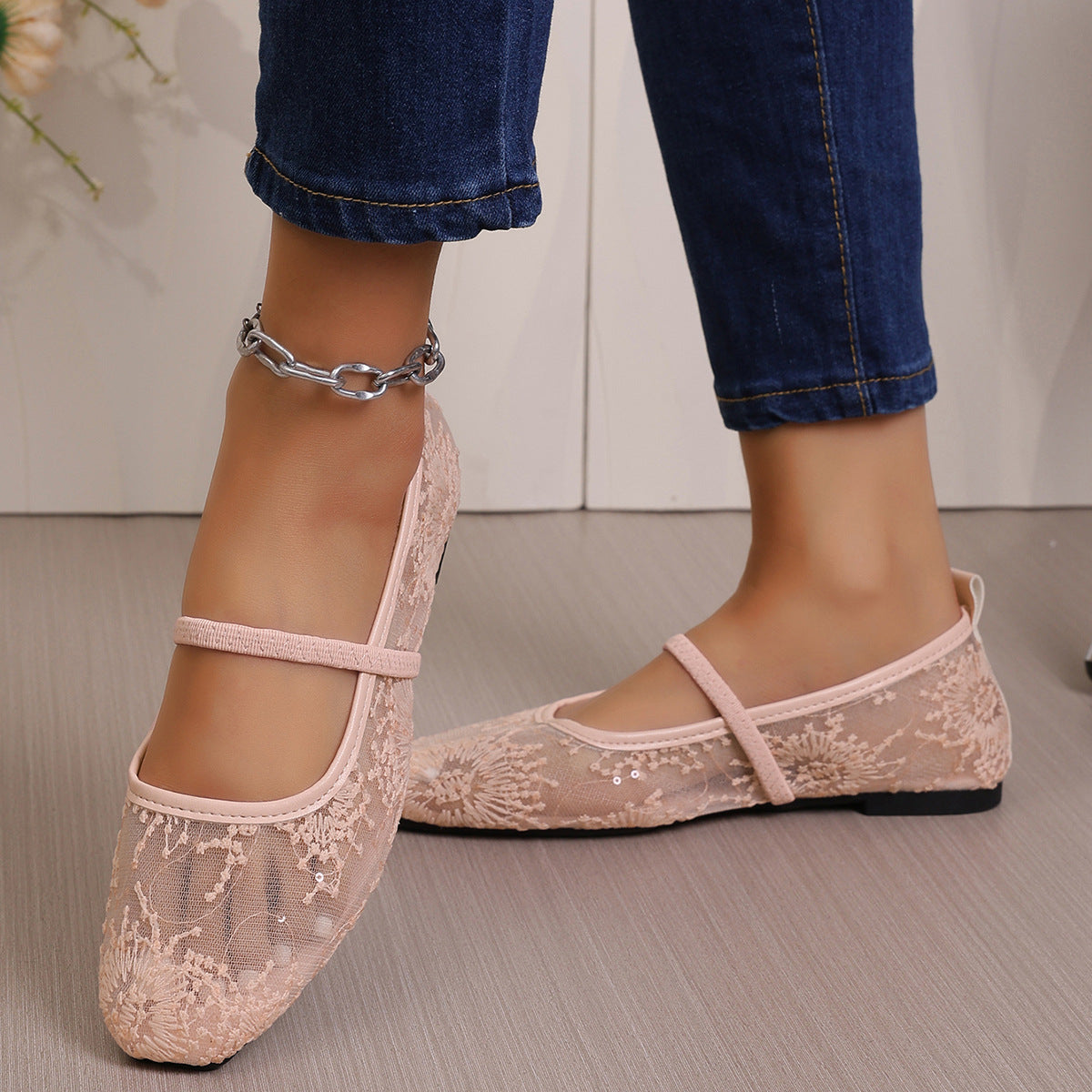 Women's Summer Trendy & Versatile Mesh Flat Casual Shoes with Single-Strap Design